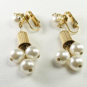 Vintage Faux Pearl / Gold Dangle Clip-on Earrings